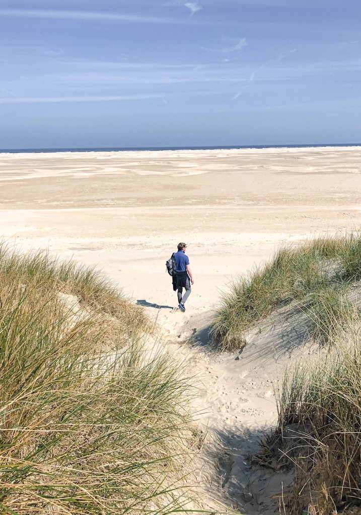 Mann am Strand von Borkum