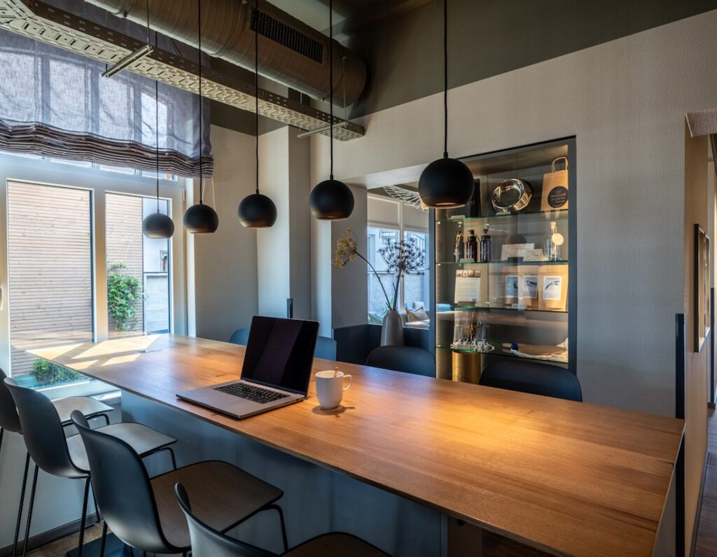 Arbeitsplatz Tisch